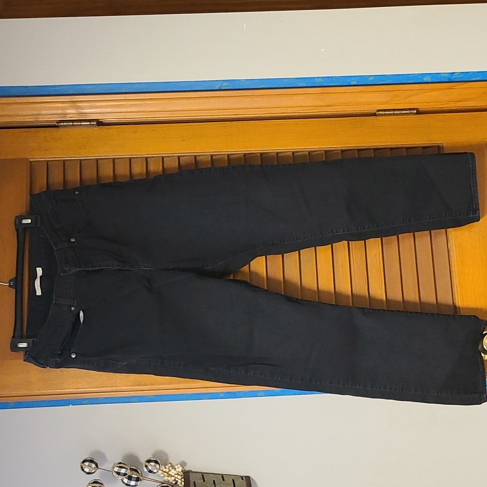 Levi's, classic straight, black size 12